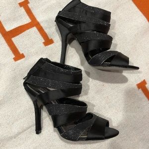 BNWT Steve Madden Black Sparkly Sandals SIZE 5.5